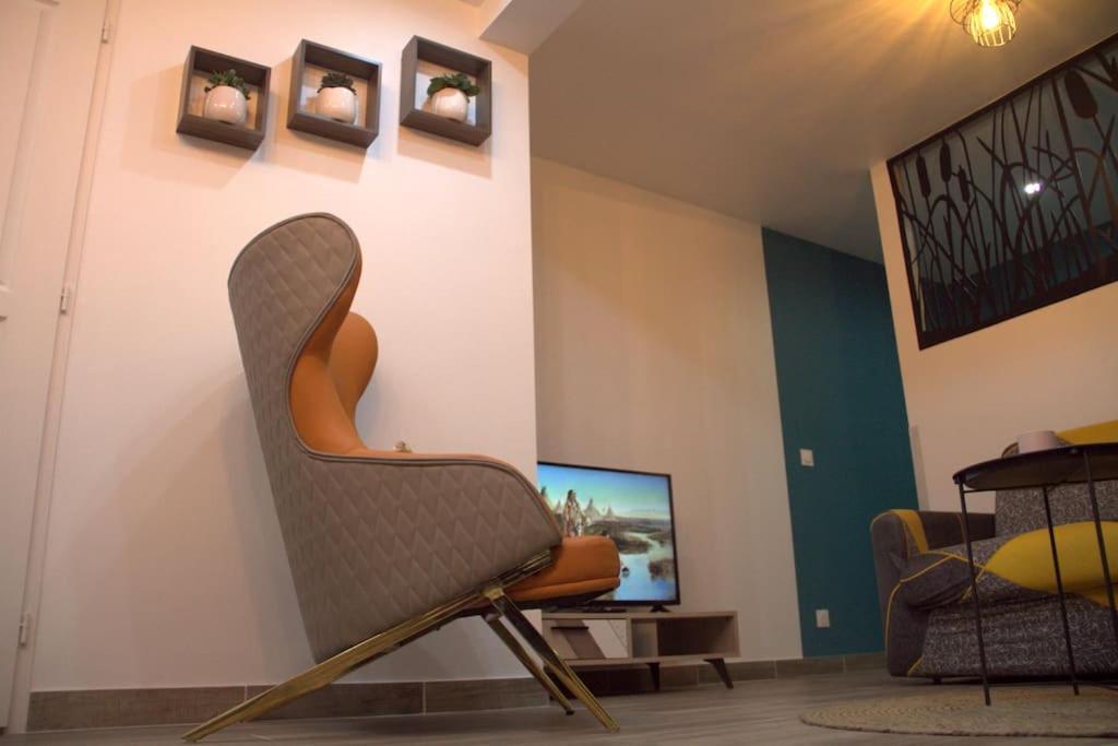 Logement Cosy - Proche Du Prado Bourges Esterno foto